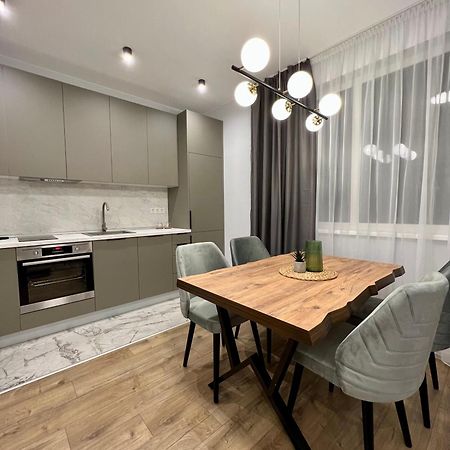 Vanquish Central Apartment Varna Exterior foto