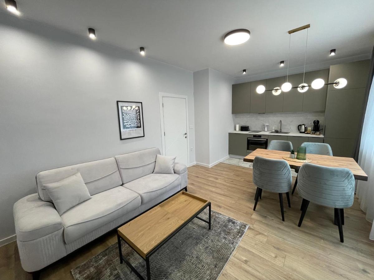Vanquish Central Apartment Varna Exterior foto