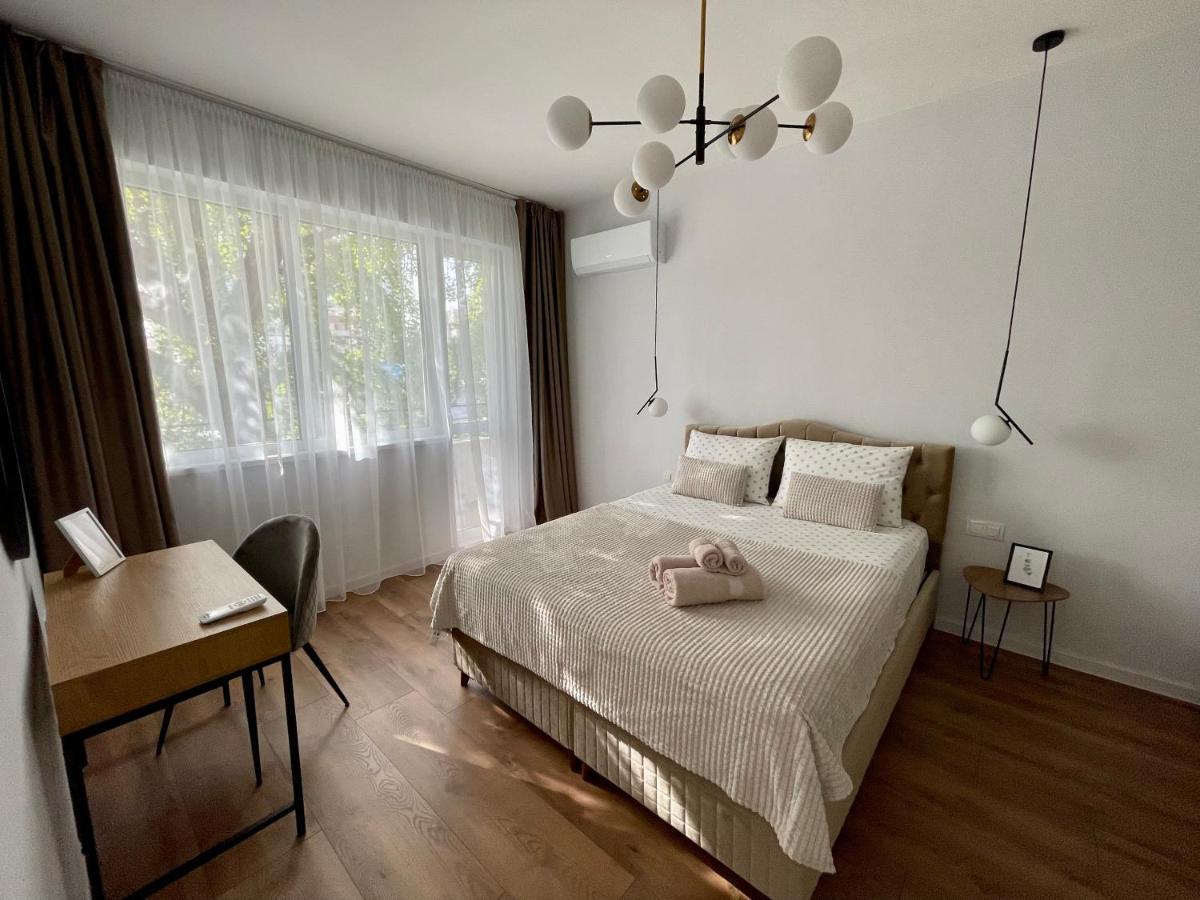 Vanquish Central Apartment Varna Exterior foto
