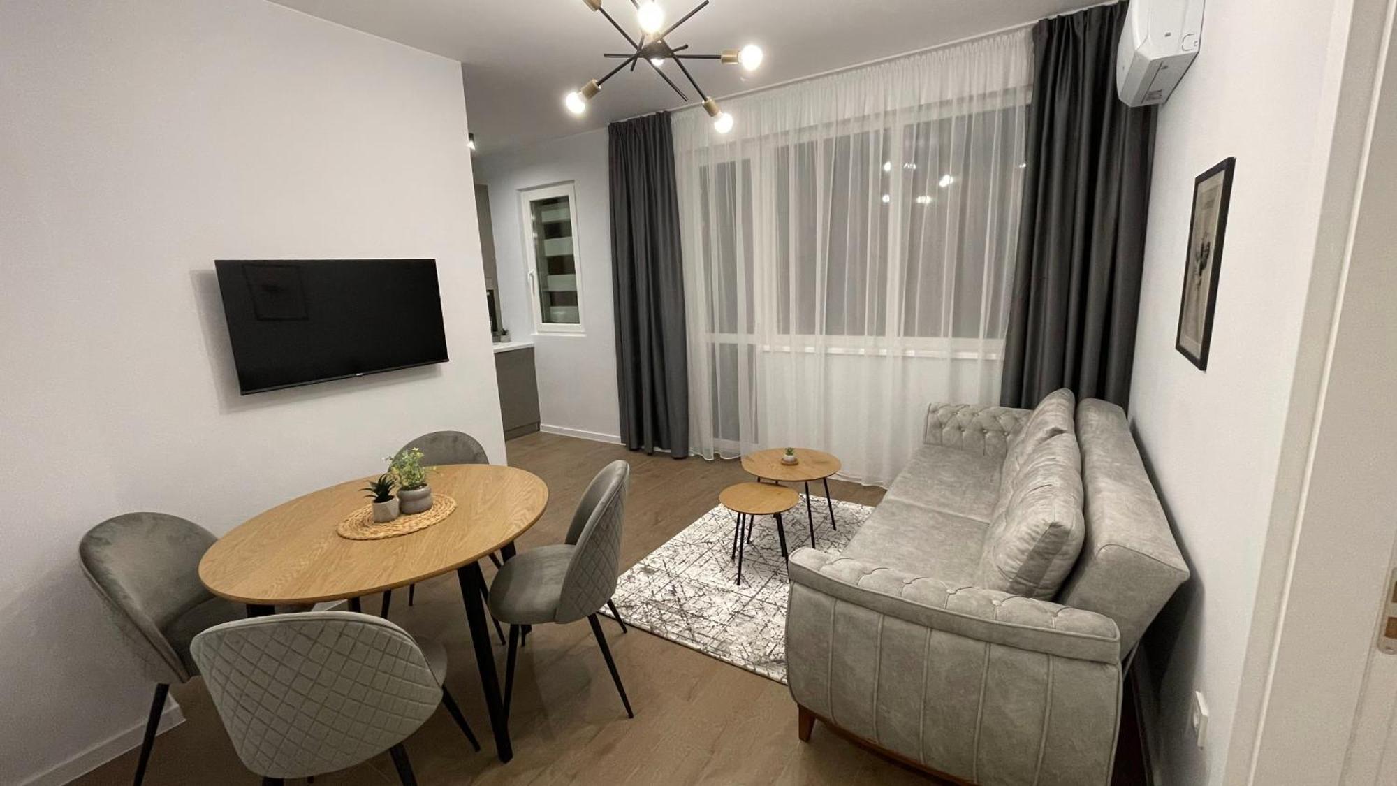 Vanquish Central Apartment Varna Exterior foto